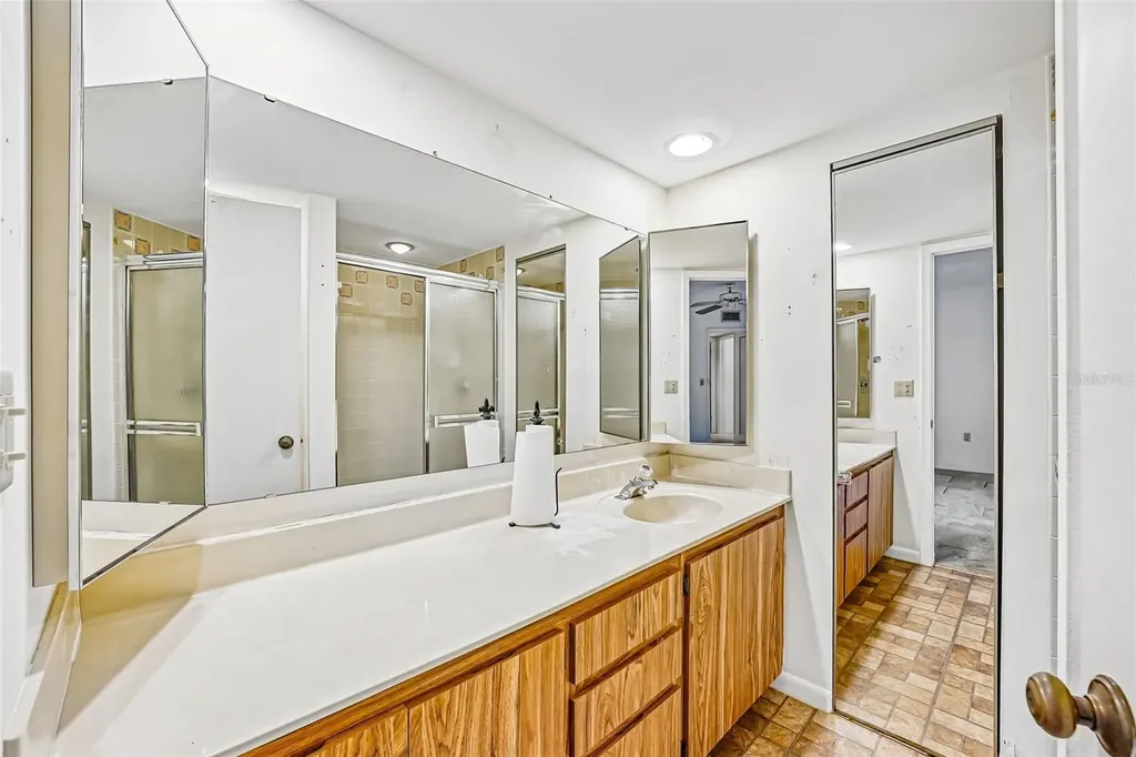 2707 12th Court Palm Harbor FL 34684