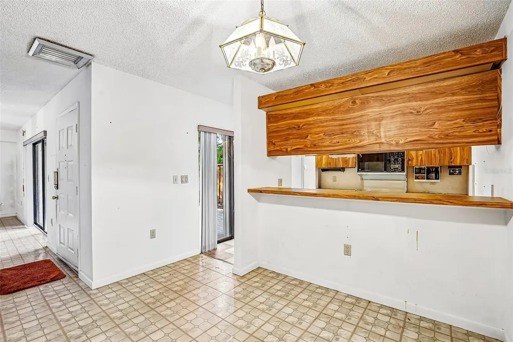 2707 12th Court Palm Harbor FL 34684