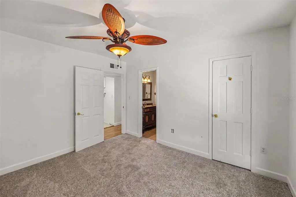 4105 38th Avenue S St Petersburg FL 33711