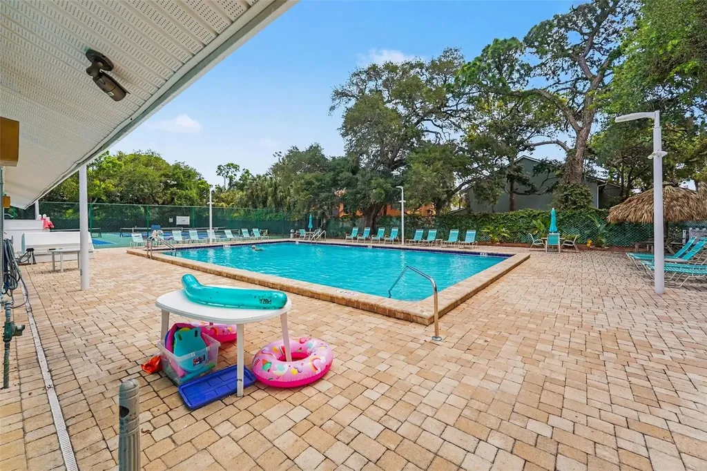 4105 38th Avenue S St Petersburg FL 33711