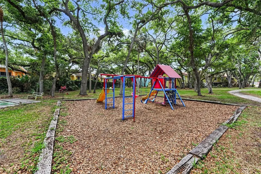 4105 38th Avenue S St Petersburg FL 33711