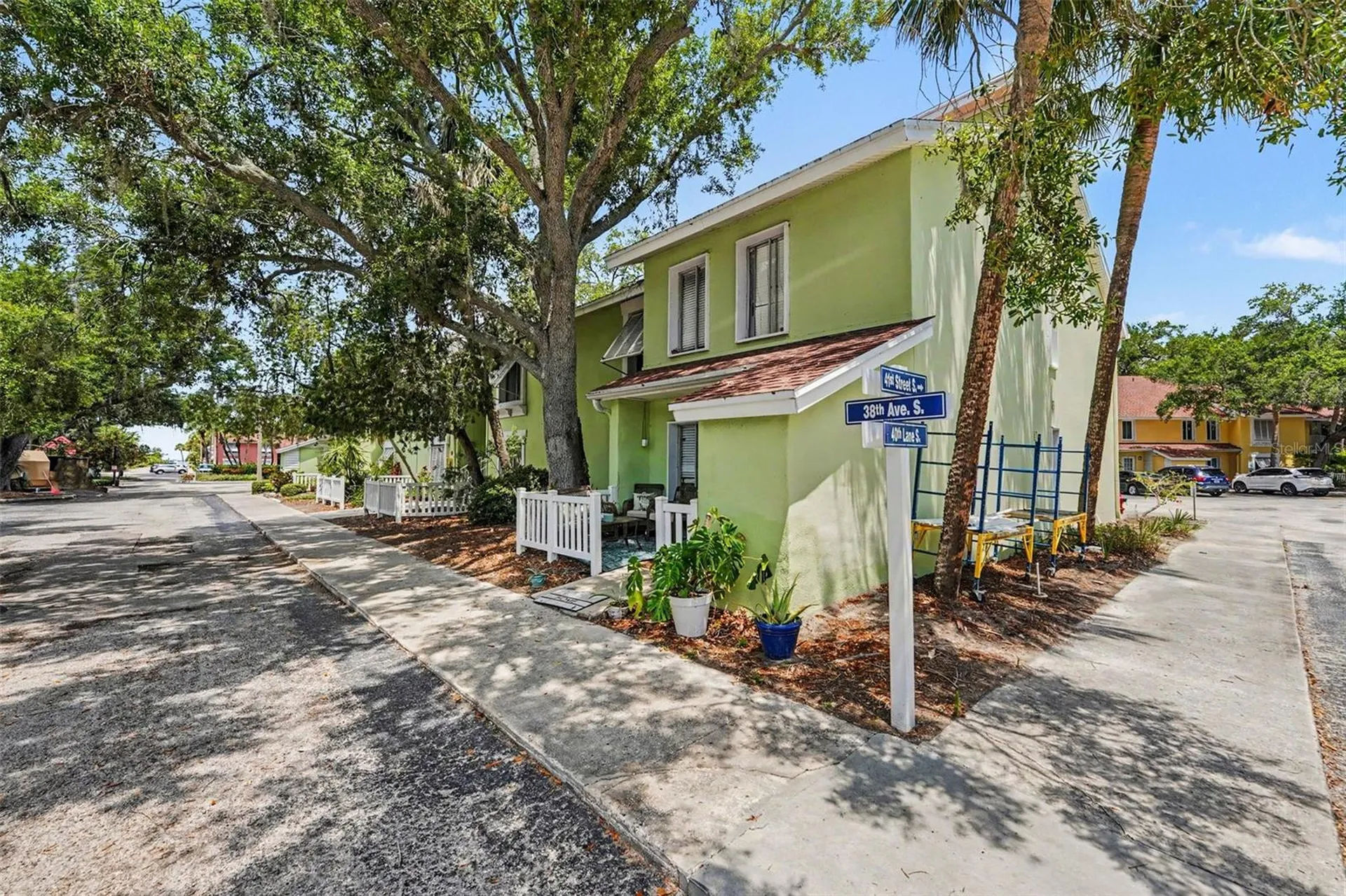 4105 38th Avenue S St Petersburg FL 33711