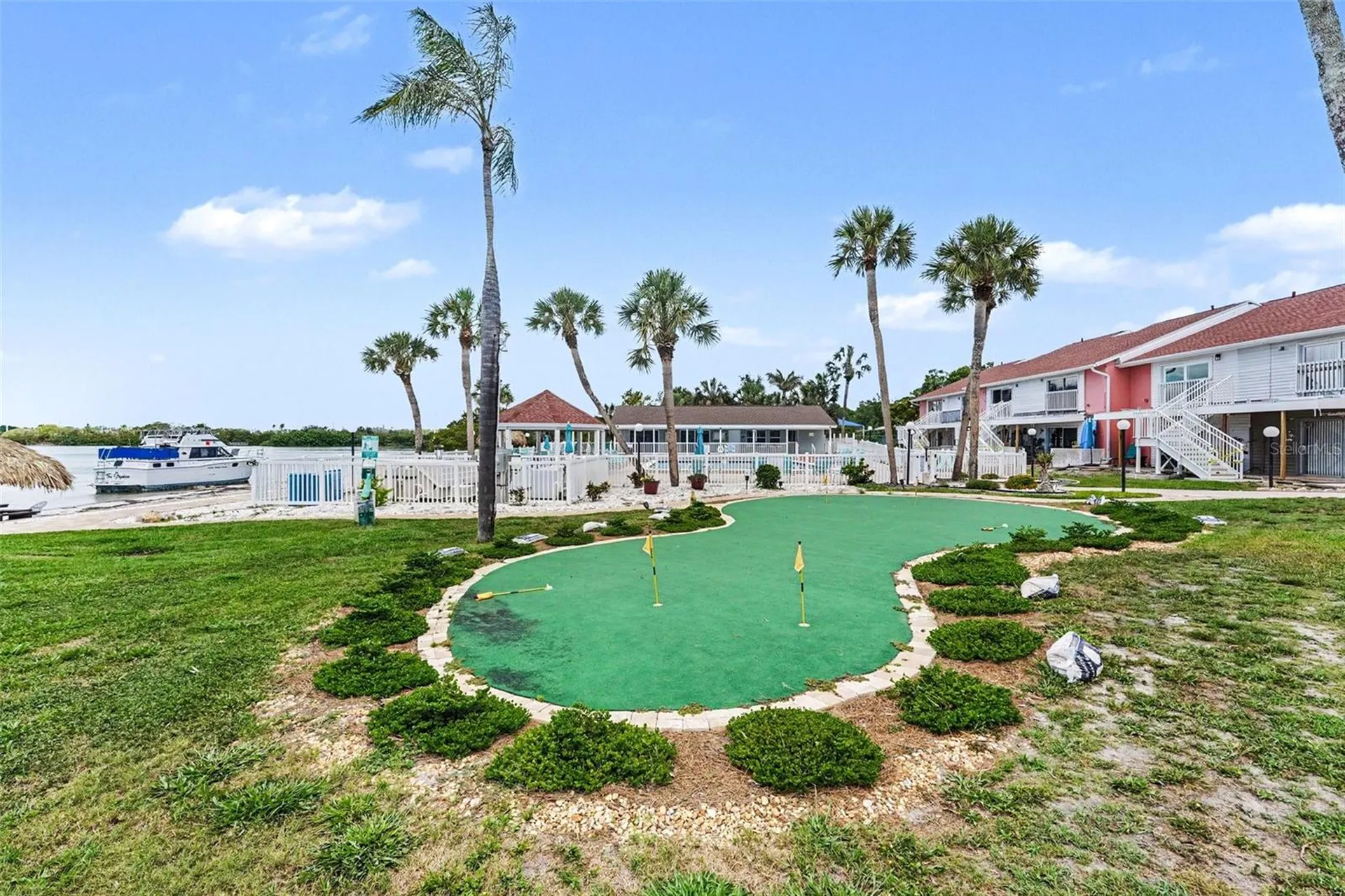 4105 38th Avenue S St Petersburg FL 33711
