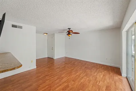 4105 38th Avenue S St Petersburg FL 33711