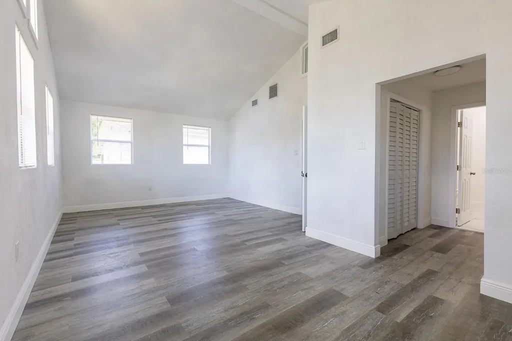 6906 N Lynn Avenue Tampa FL 33604