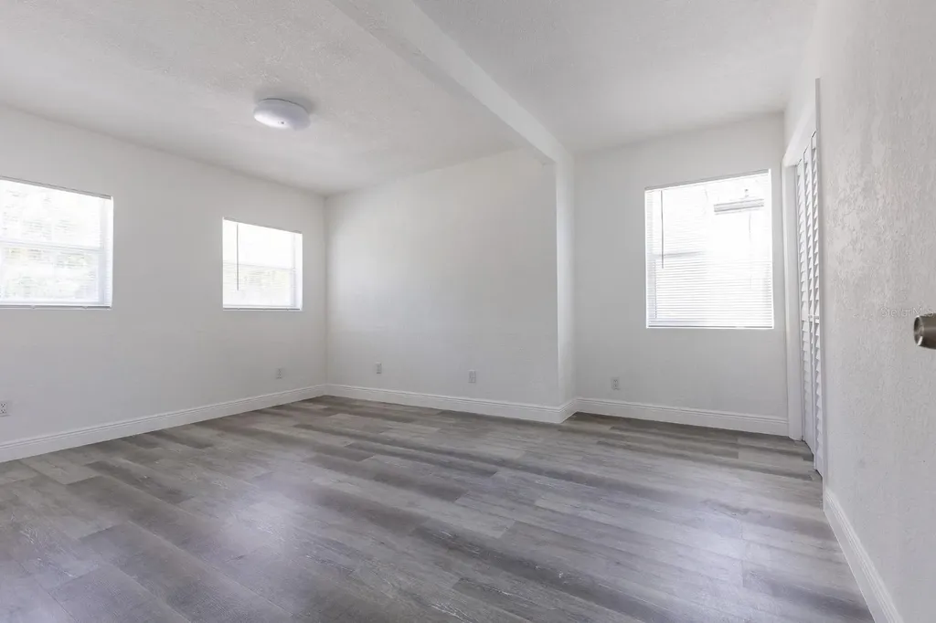 6906 N Lynn Avenue Tampa FL 33604