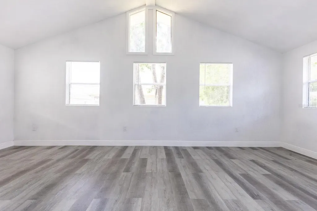 6906 N Lynn Avenue Tampa FL 33604