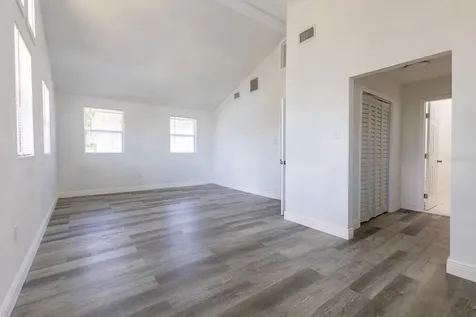6906 N Lynn Avenue Tampa FL 33604