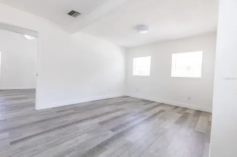 6906 N Lynn Avenue Tampa FL 33604
