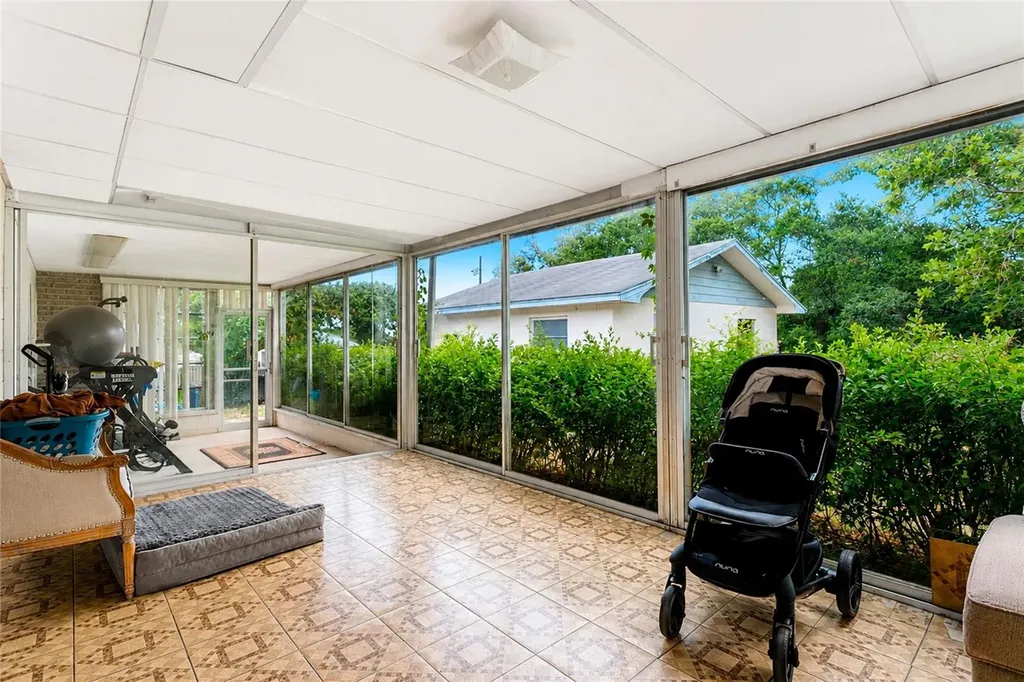2201 Washington Avenue Eustis FL 32726