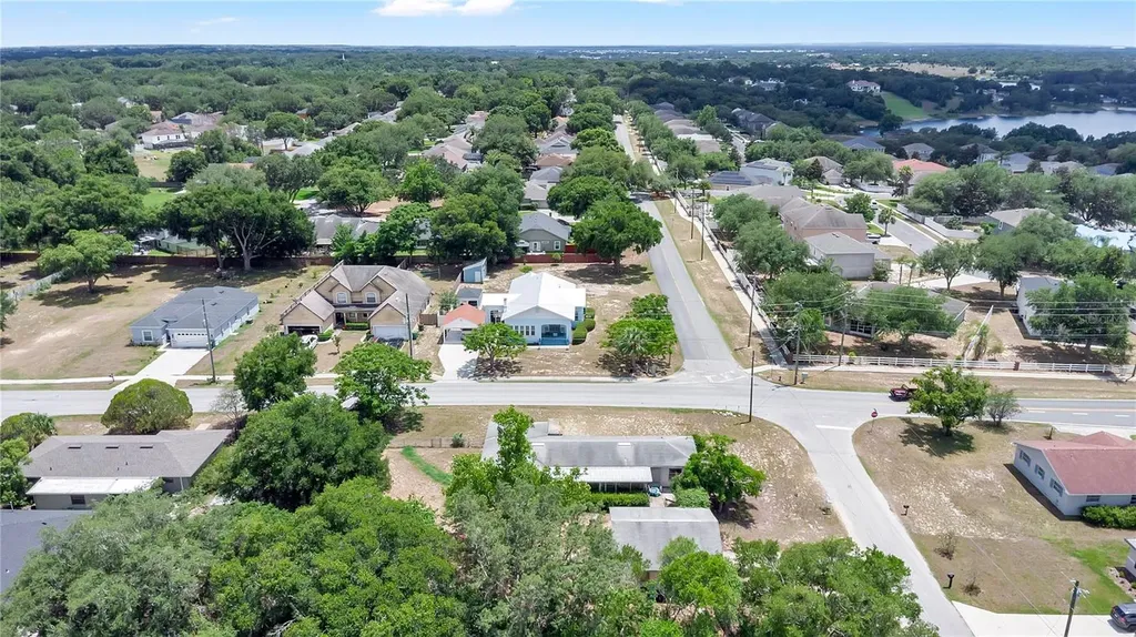 2201 Washington Avenue Eustis FL 32726