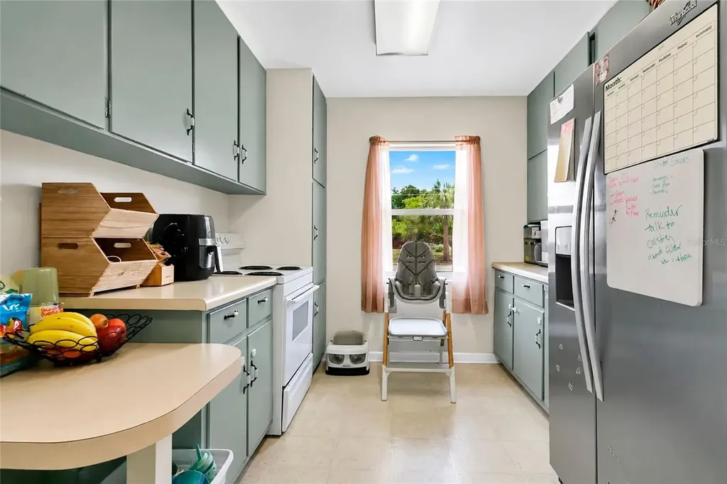 2201 Washington Avenue Eustis FL 32726
