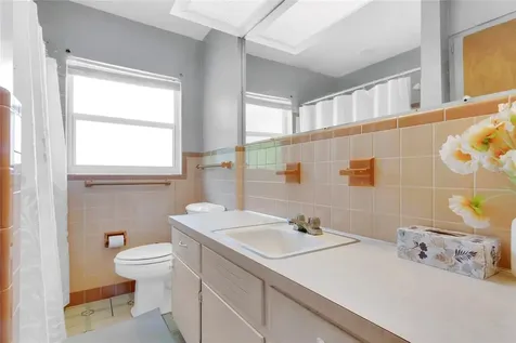 2201 Washington Avenue Eustis FL 32726