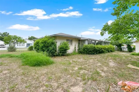 2201 Washington Avenue Eustis FL 32726