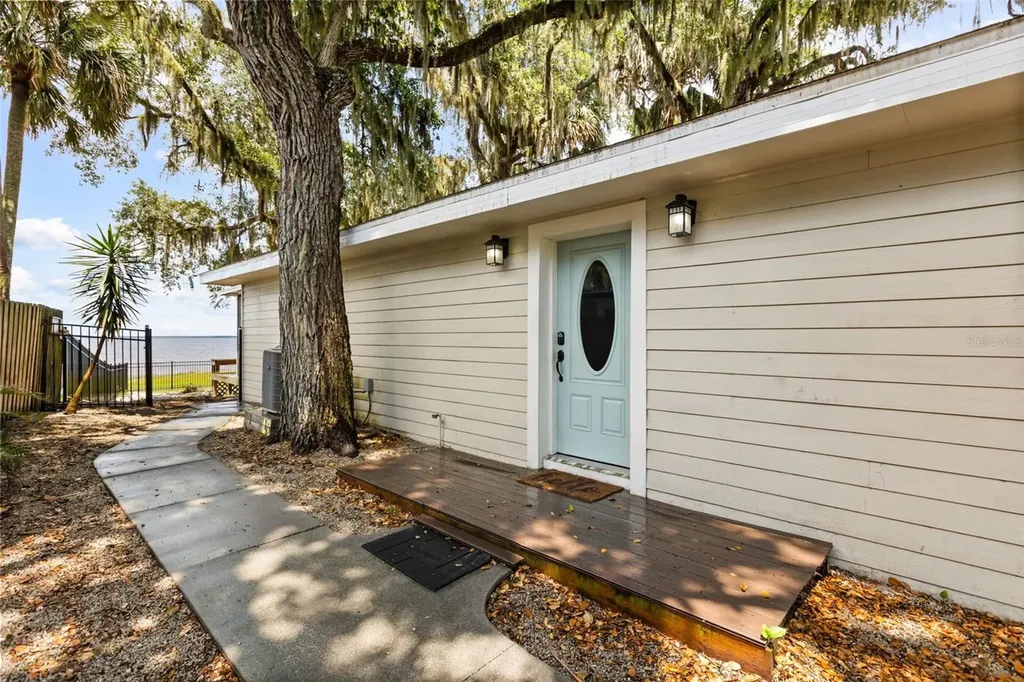 2462 Fort Lane Road Geneva FL 32732