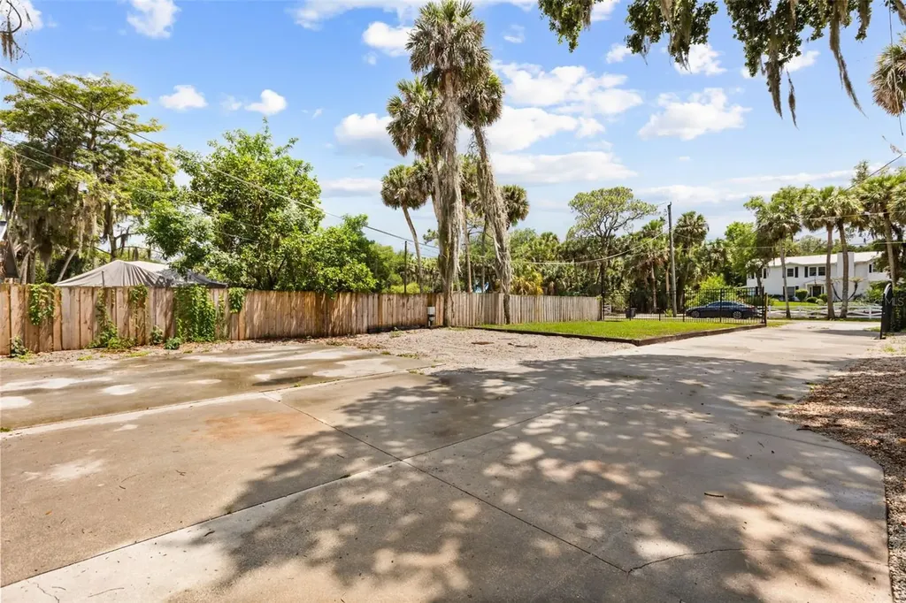 2462 Fort Lane Road Geneva FL 32732