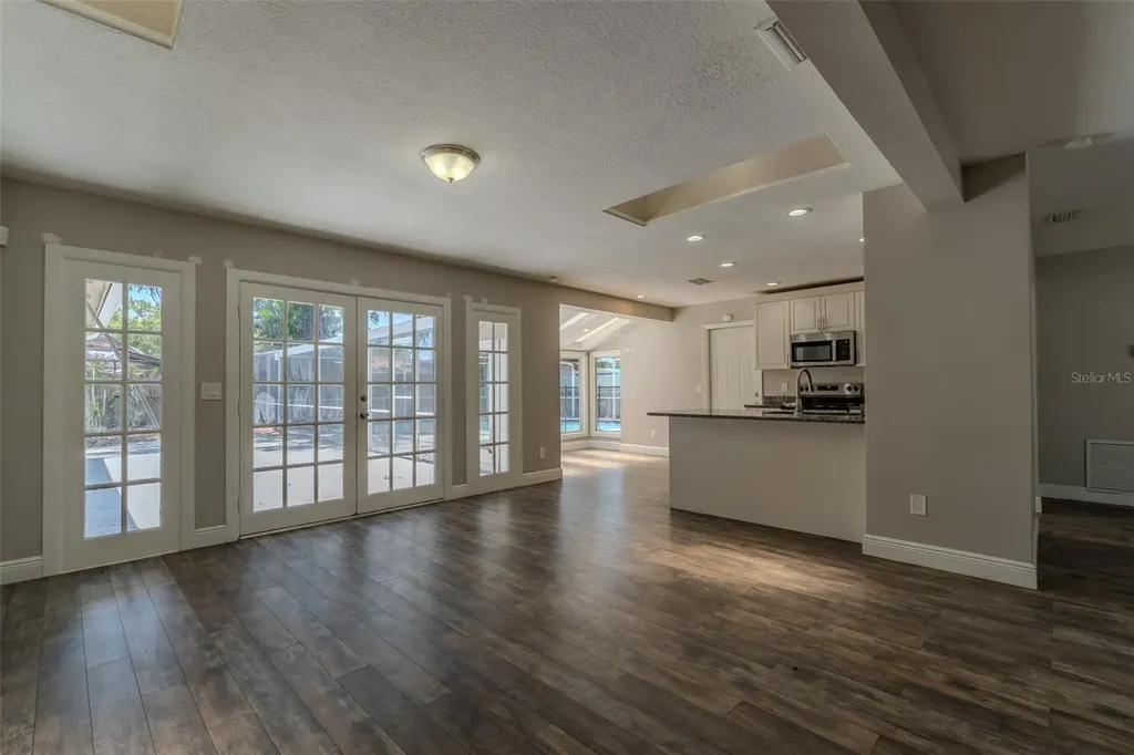 8018 W Pocahontas Avenue Tampa FL 33615
