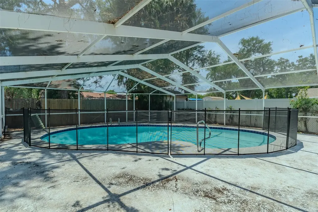 8018 W Pocahontas Avenue Tampa FL 33615