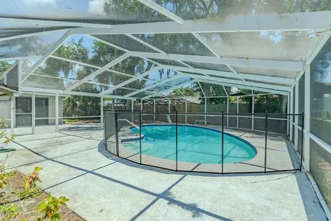8018 W Pocahontas Avenue Tampa FL 33615