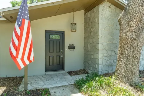 8018 W Pocahontas Avenue Tampa FL 33615