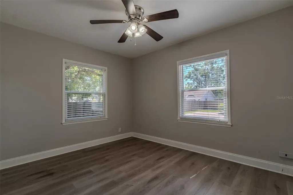721 38th Avenue N St Petersburg FL 33704