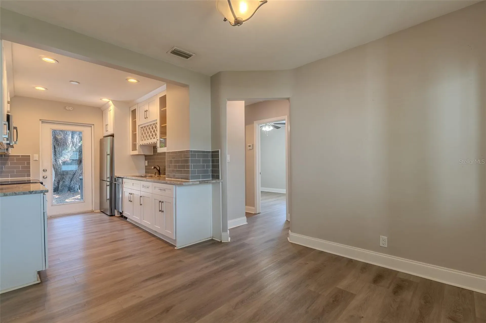 721 38th Avenue N St Petersburg FL 33704