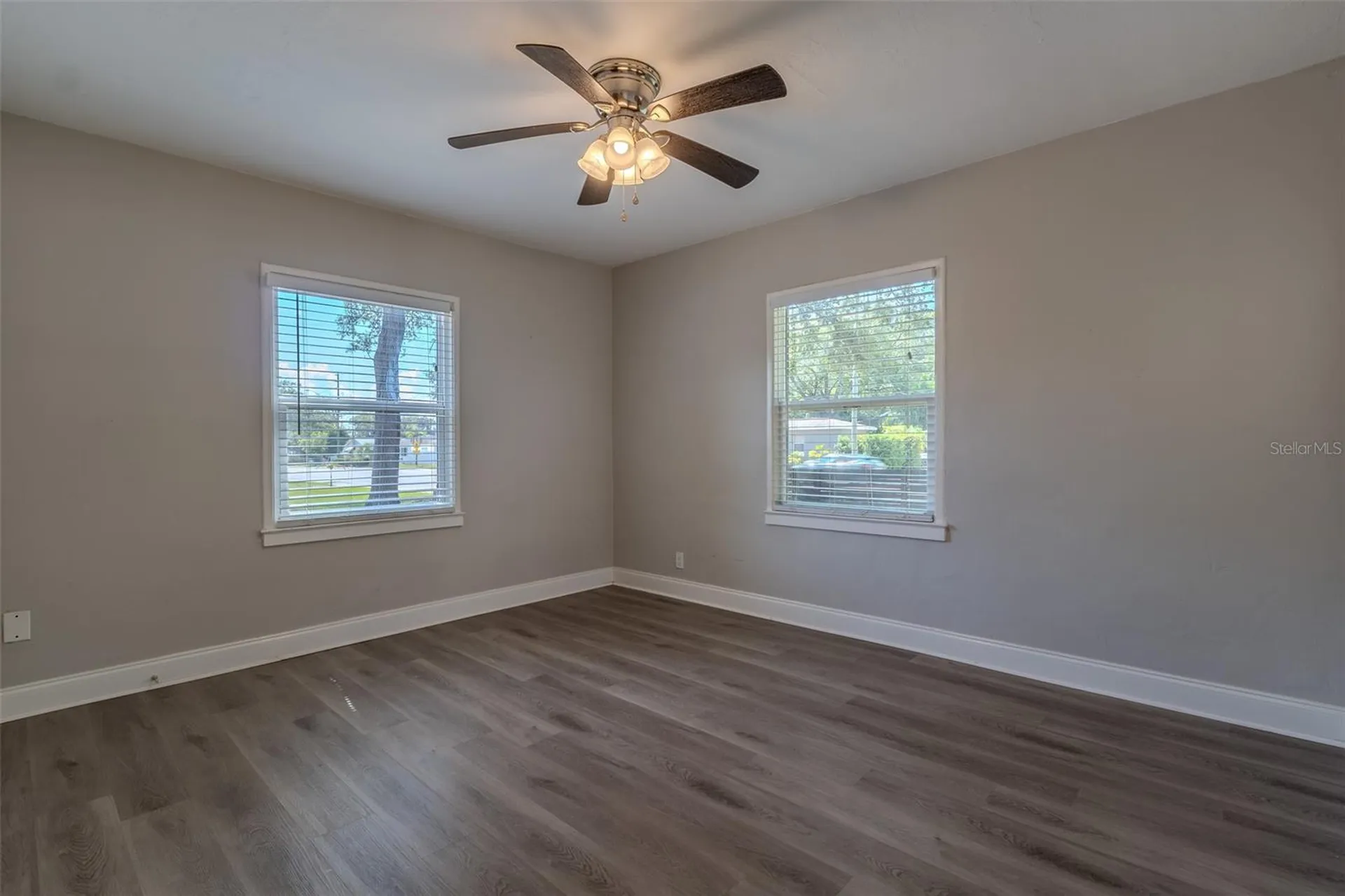 721 38th Avenue N St Petersburg FL 33704