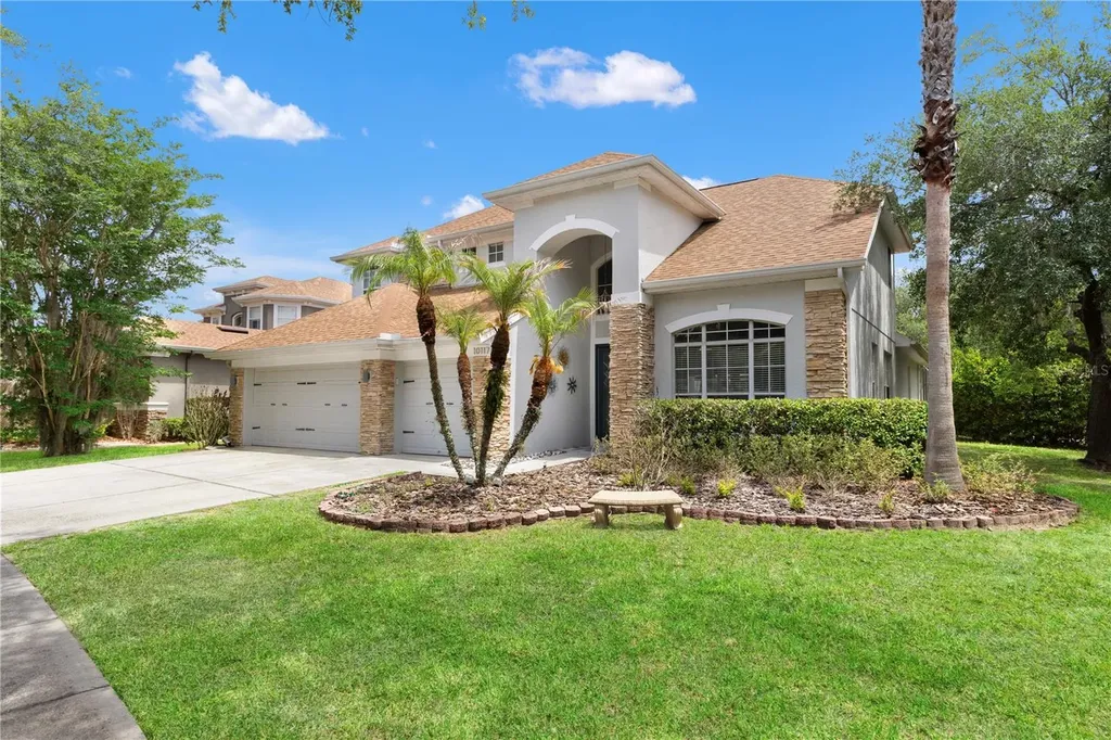 10117 Deercliff Drive Tampa FL 33647