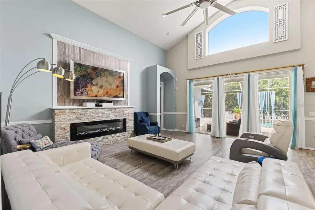 10117 Deercliff Drive Tampa FL 33647