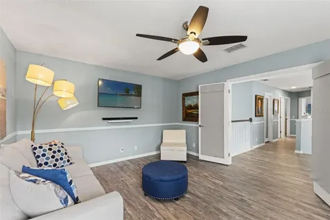 10117 Deercliff Drive Tampa FL 33647