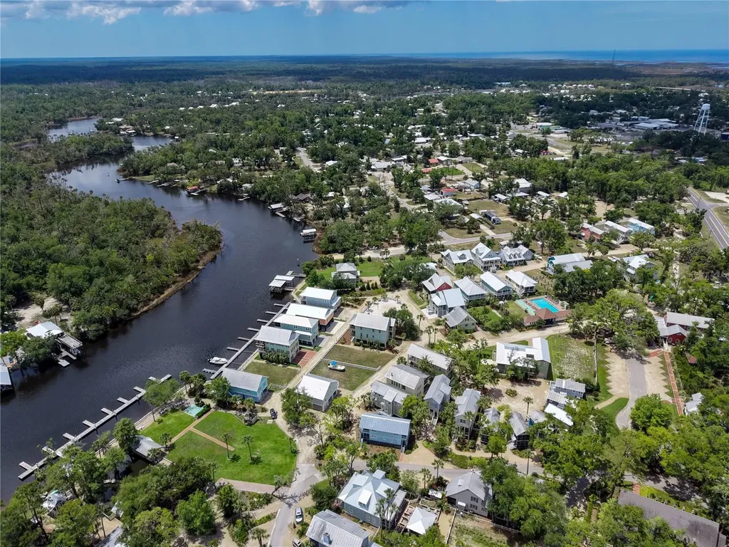140 Ryland Circle Steinhatchee FL 32359