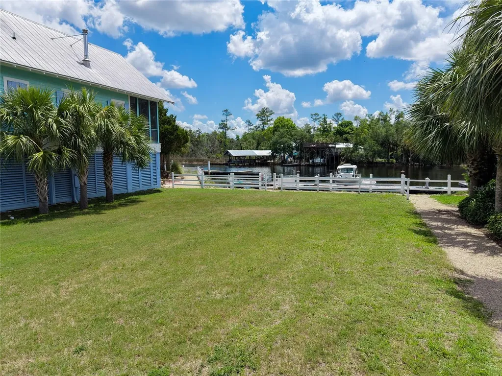 140 Ryland Circle Steinhatchee FL 32359