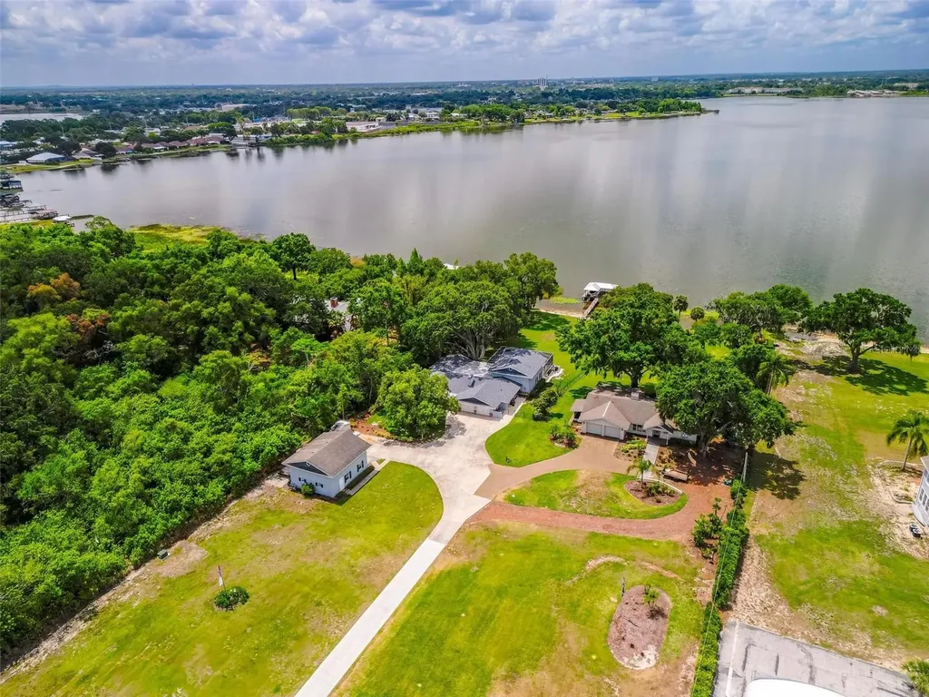 250 Brigham Road NW Winter Haven FL 33881