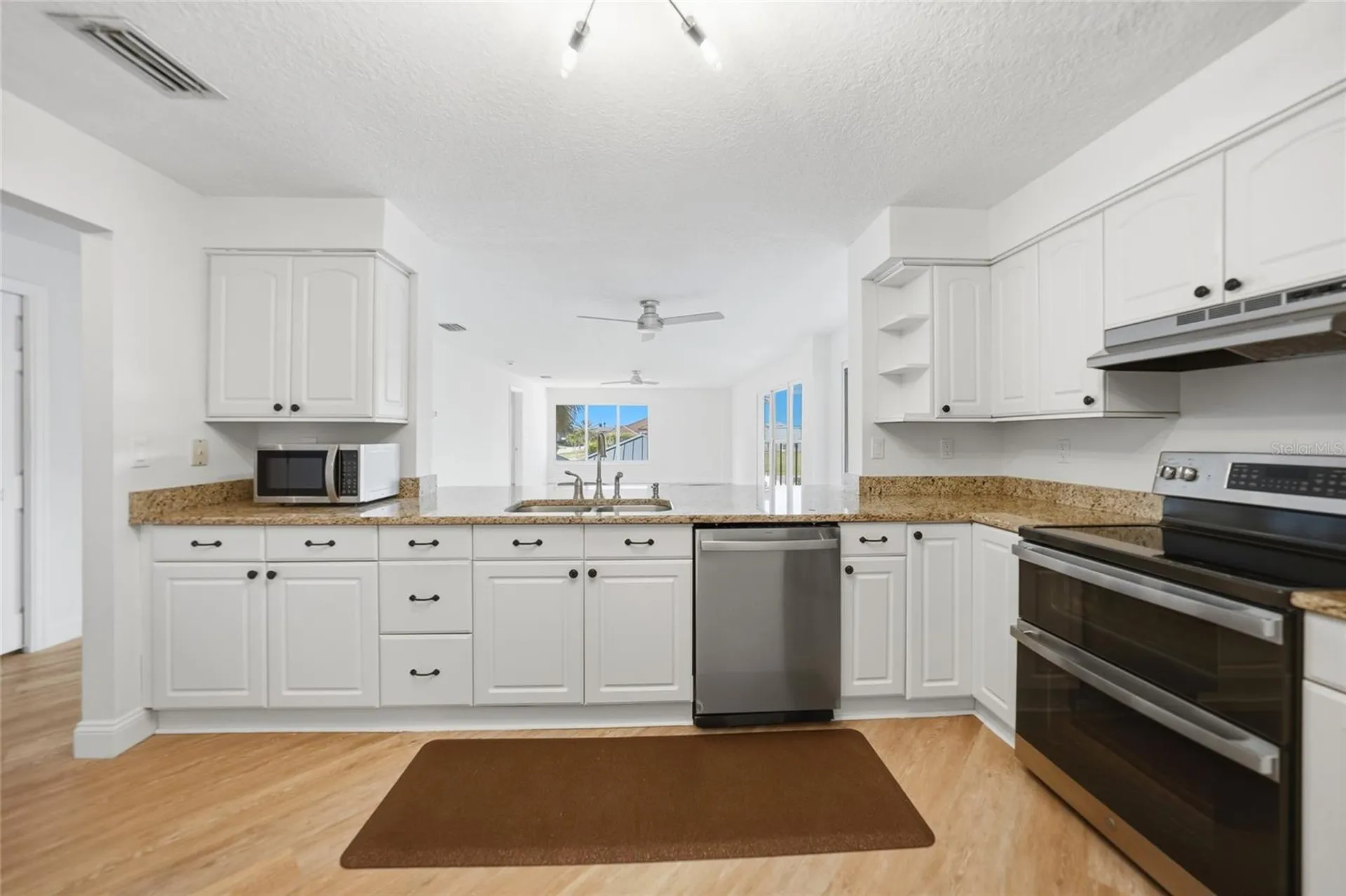 1477 Park Beach Circle Punta Gorda FL 33950