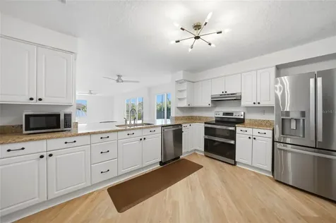 1477 Park Beach Circle Punta Gorda FL 33950