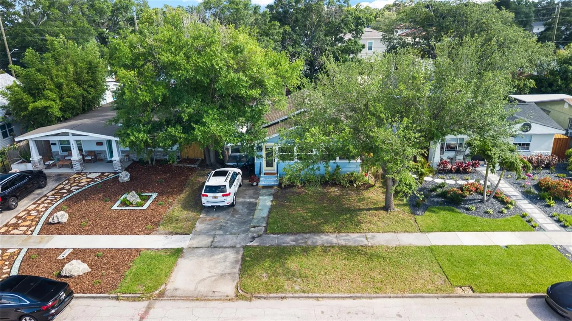 466 36th Avenue N St Petersburg FL 33704
