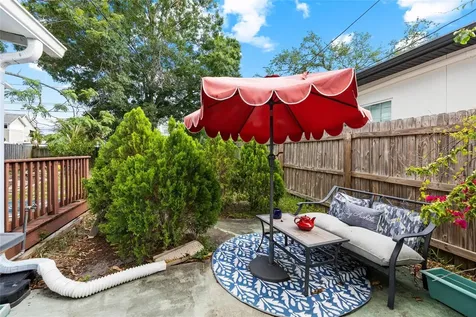 466 36th Avenue N St Petersburg FL 33704