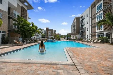 1185 S Pinellas Avenue Tarpon Springs FL 34689