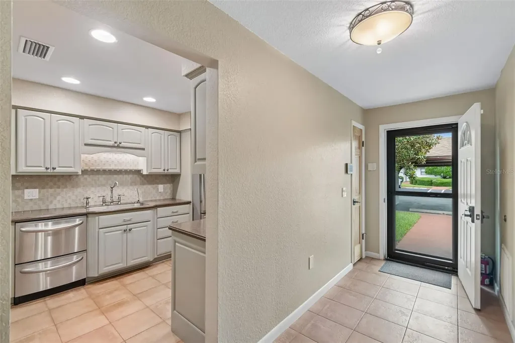 7823 Radcliffe Circle Port Richey FL 34668