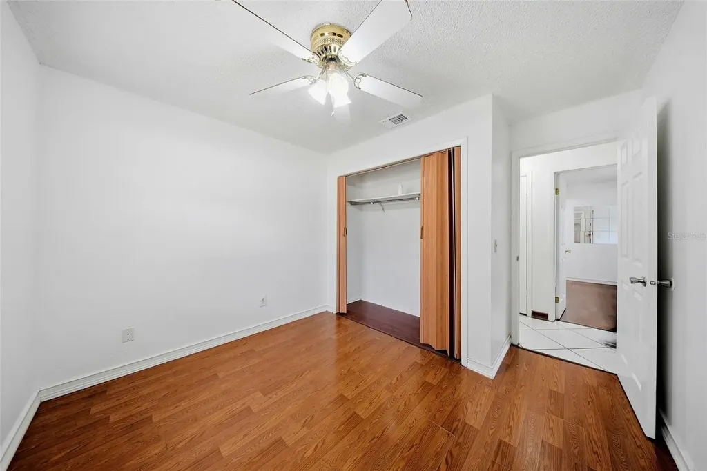 5020 Pine Street Seffner FL 33584