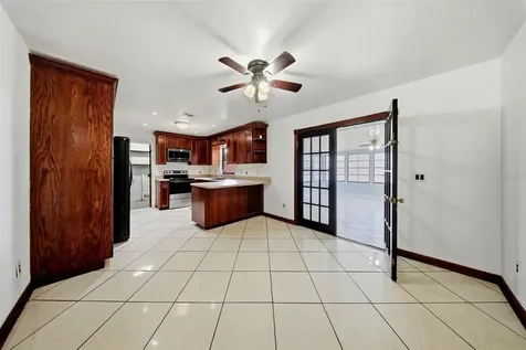 5020 Pine Street Seffner FL 33584