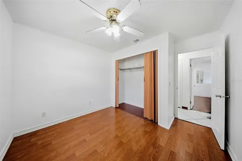 5020 Pine Street Seffner FL 33584