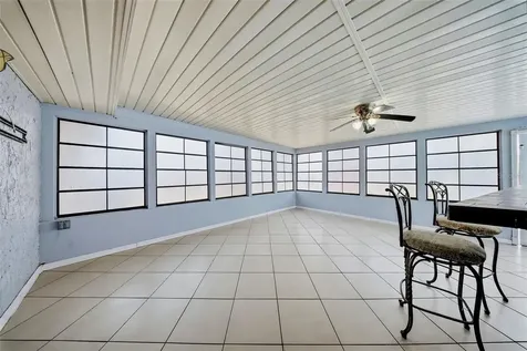 5020 Pine Street Seffner FL 33584
