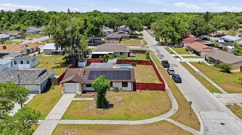 5020 Pine Street Seffner FL 33584