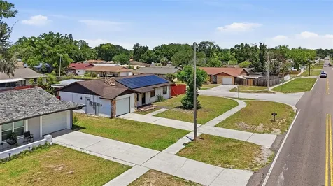 5020 Pine Street Seffner FL 33584