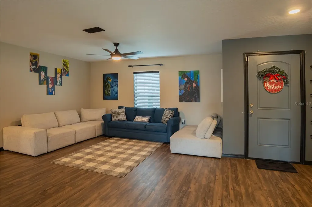 1896 Piedmont Court Mascotte FL 34753