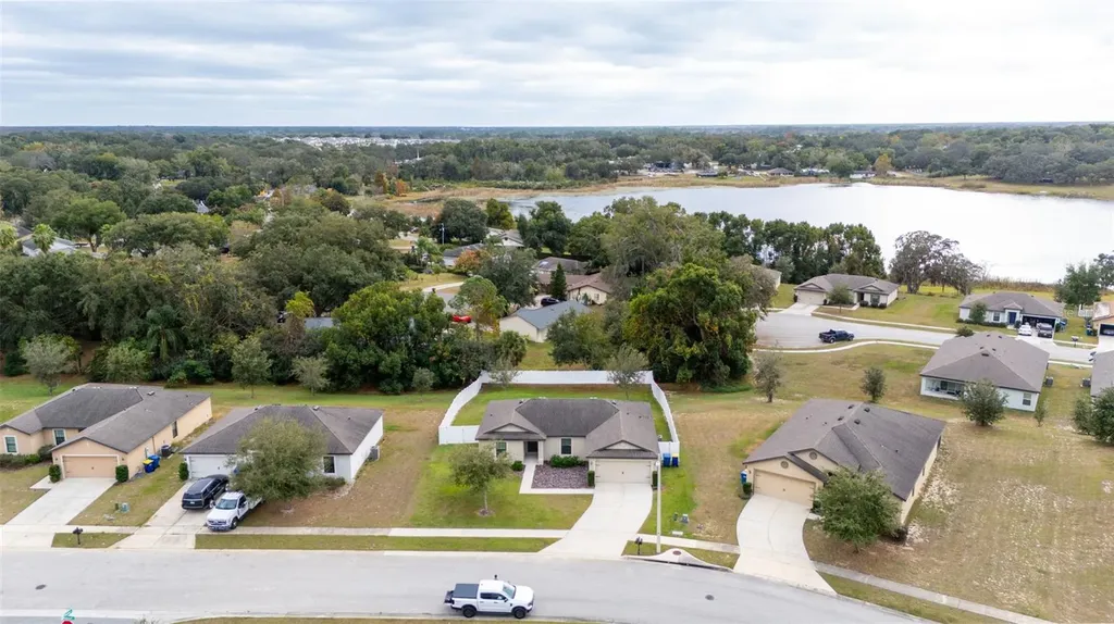 1896 Piedmont Court Mascotte FL 34753