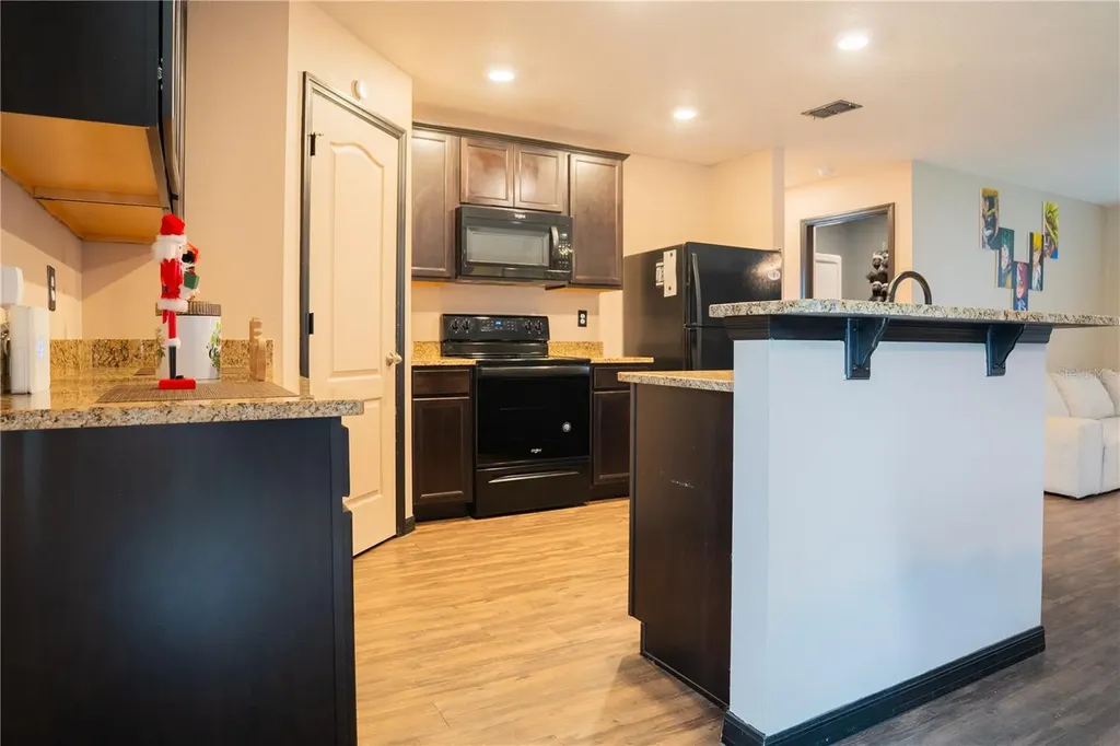 1896 Piedmont Court Mascotte FL 34753