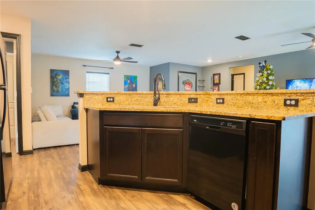 1896 Piedmont Court Mascotte FL 34753