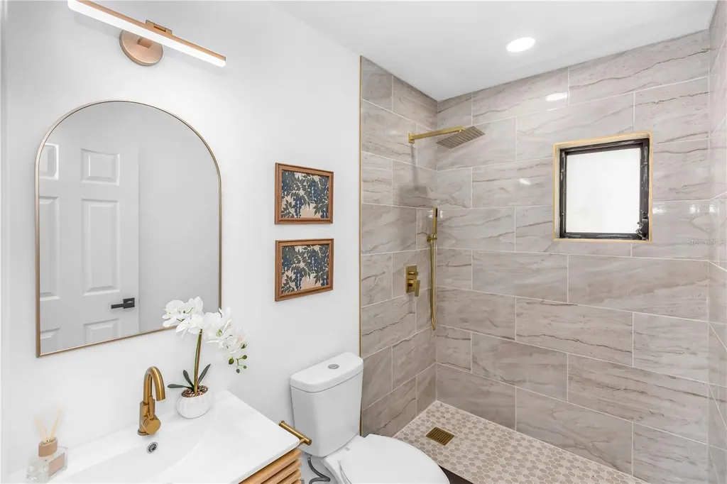 318 W Palmetto Avenue Deland FL 32720